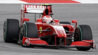 Ferrari set early pace at Sepang