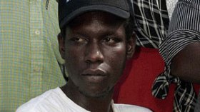 بريطانيا رفضت منح أخ أوباما تأشيرة دخول لتورطه في اعتداء جنسي