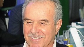 علي فرقاني: تراجع الخضر سببه عدم إستقرار العارضة الفنية