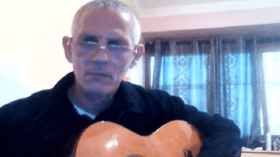 فرحات آيت علي.. صناعة وموسيقى!