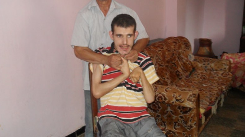 الحمى حولت “فرحات” إلى شبه حيوان