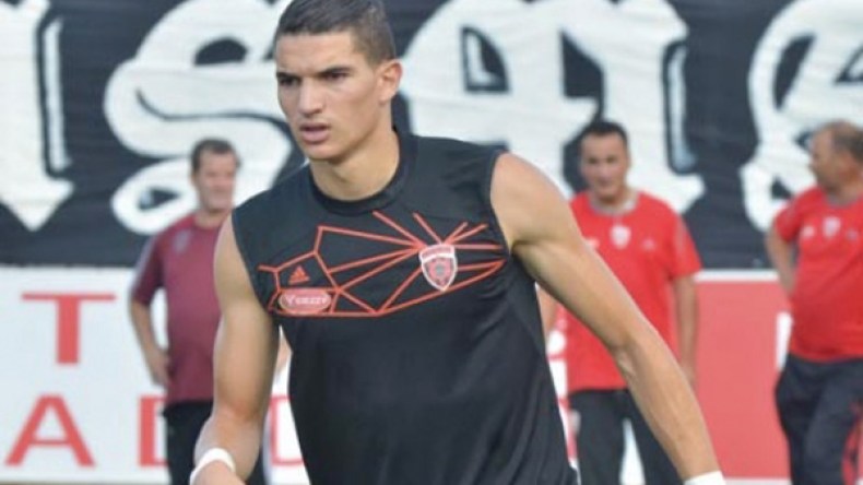 بوردو الفرنسي مهتم بلاعب اتحاد العاصمة فرحات