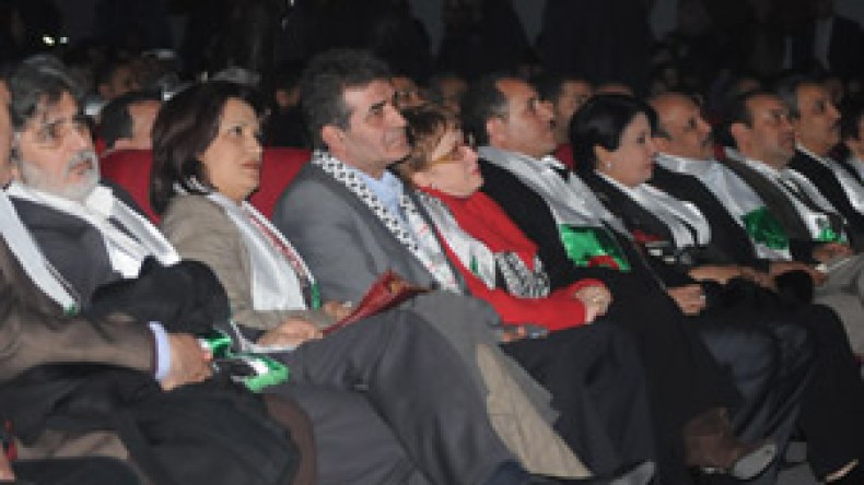 الجزائر تعيد إنتاج عزة غزة بالأطلس