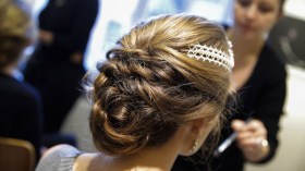 تسريحات العروس بـ 35 ألف دينار