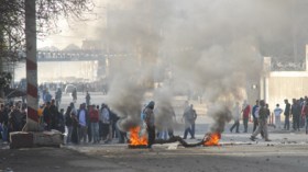 معوق يحتج بحرق مسكن رئيس بلدية رفض مساعدته على الزواج