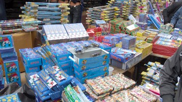 “فرقعة” في كل مولد