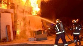 إصابة 3 أشخاص واختناق 7 آخرين في حريق بمسكن في بلعباس