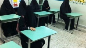 من مقاعد محو الأمية “سعودية” تناقش رسالة ماجستير