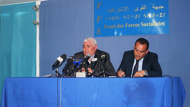 العسكري: آيت أحمد يتعافى ونرفض الاستثمار في صحته