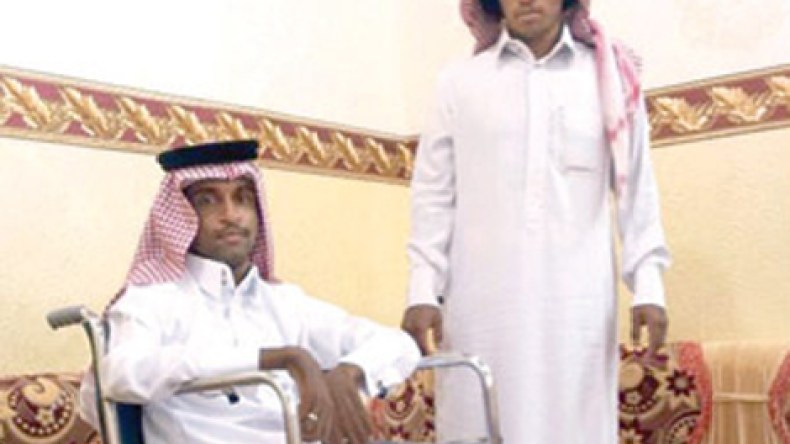 سعودية تتزوج مصابا بشلل رباعي