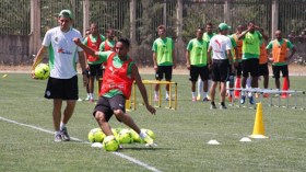 قديورة ما يزال بعيدا عن تدريبات “الخضر” للعلاج