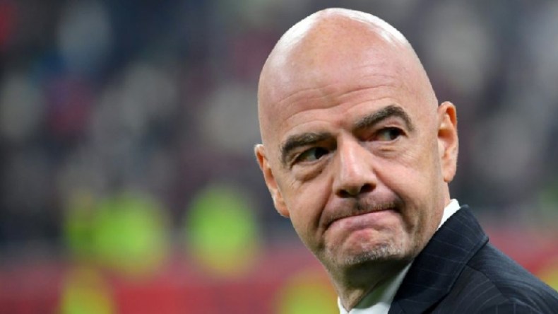 زيارة رئيس الفيفا إلى الجزائر تأجّلت