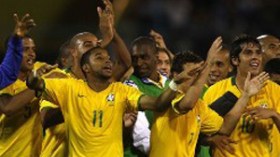 البرازيل تنتزع الصدارة العالمية في تصنيف الفيفا لشهر أفريل