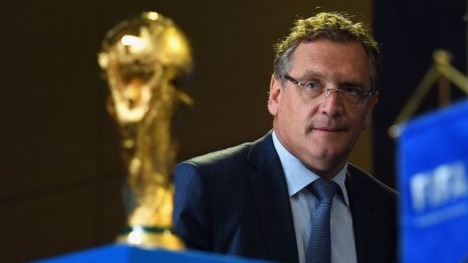 طوفان الفساد يطيح بالفرنسي “فالكه”!