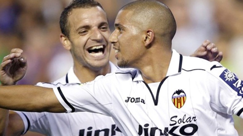 غرناطة تضغط على براهيمي للتمديد ومدرب فالنسيا ناقم على فيغولي