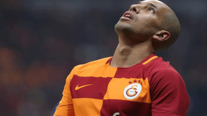 مدرب غالاتسراي يقرر تغيير منصب فيغولي إلى ظهير أيمن