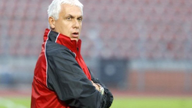 فيلود يشترط الرفع من أجرته مقابل التجديد