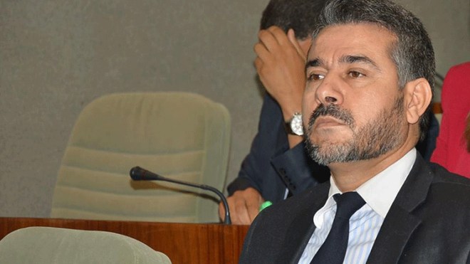 “الإصلاح” أول داعم إسلامي للعهدة الخامسة