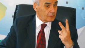 الجزائر: 2.7 مليار دولار لرفع إنتاج الكهرباء إلى 12 ألف ميغاواط