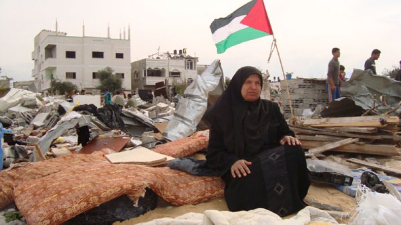 تبّا للذين “يسارعون فيهم”