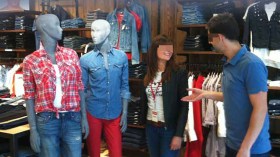 تجار يتخذونها للمتعة ووسيلة لجلب الزبائن!