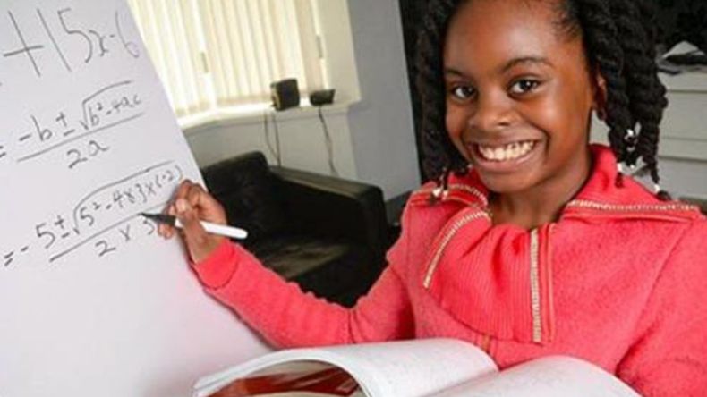 طفلة بريطانية تلتحق بالجامعة في سنّها العاشرة