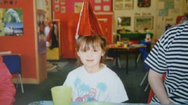 Echorouk visits the Algerian Chaabane Hadidane expelled from Britain: â€œThey forced my wife to leave meâ€¦I want to see my daughterâ€