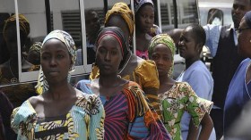 مسلحون يخطفون أكثر من 300 فتاة من مدرسة في نيجيريا