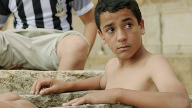 مخرج “مغترب” يسيء للجزائر في “تيمقاد”