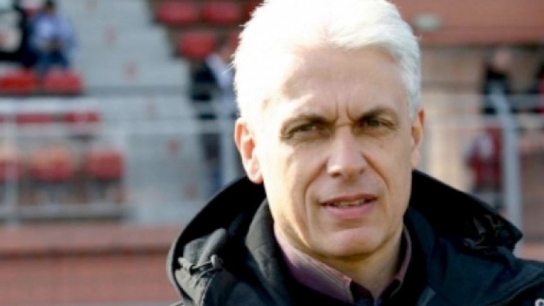 أنباء عن عودة فيلود لتدريب الوفاق الموسم القادم