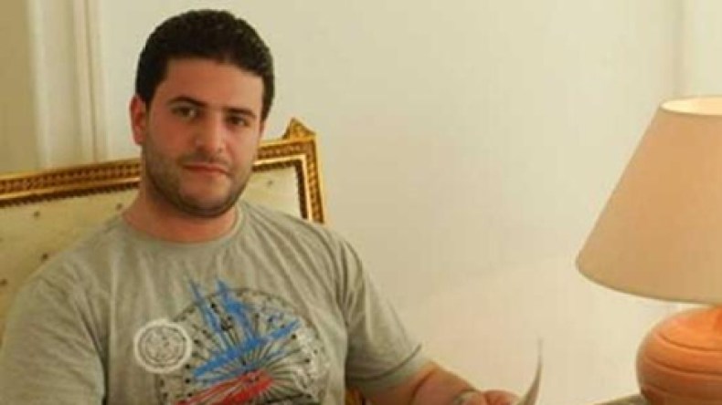 نجل مرسي يتخلى عن وظيفة حكومية تحت الضغط