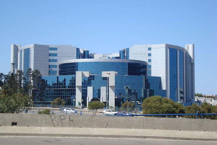 Benkhalfa: «Le dinar n’est pas compétitif»