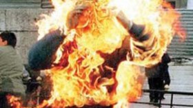 أب لثلاثة أطفال يحاول الانتحار حرقا بمقر ولاية سعيدة