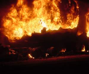 Chemical factory catches fire in Algiers suburbs