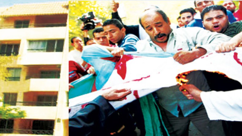 طلبة داخل شقة بالقاهرة يستنجدون بـالشروق على أمل إنقاذهم