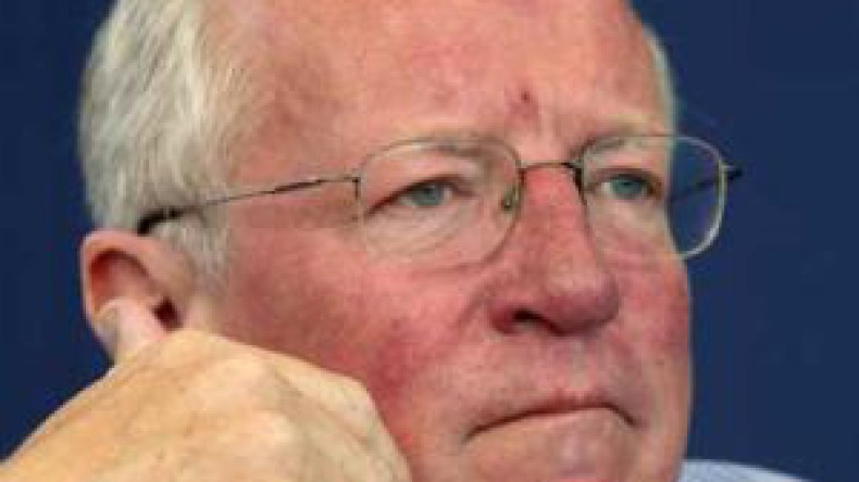 روبرت‭ ‬فيسك: القذافي‭ ‬لا‭ ‬يختلف‭ ‬عن‭ ‬نتنياهو