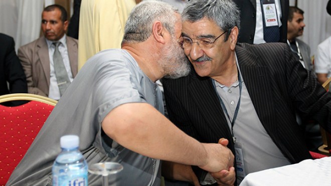 عندما‮ ‬يعانق الفيس الأرسيدي
