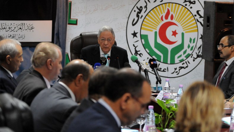 احذروا الشكارة والمال الوسخ من أجل كرسي السيناتور؟