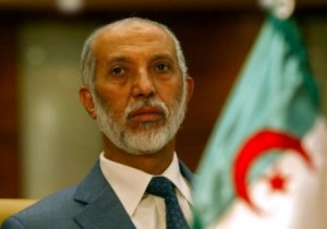 Le FLN réclame un pouvoir exécutif à deux têtes