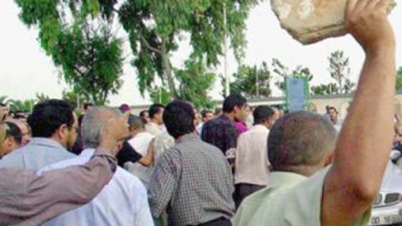 مشادة بالهراوات والحجارة بين “أفلانيين” بباتنة
