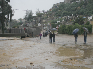 Heavy rains stranded families in the locality of Sidi Aissa