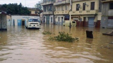Bad weather kills 4 and injures 25 in Algeria