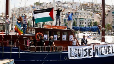 Flottille pour Ghaza : le bateau français intercepté en Crète