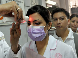 Algeria reports three new cases of swine flu