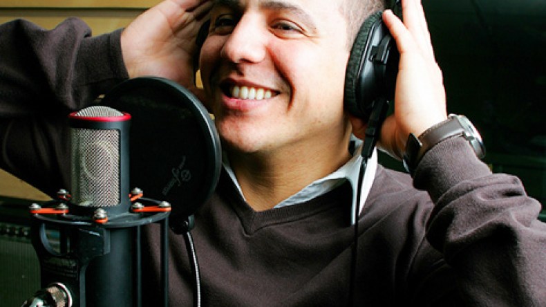 الفنادق والقاعات الجزائرية الكُبرى تقاطع الشاب فضيل ليلة رأس السنة