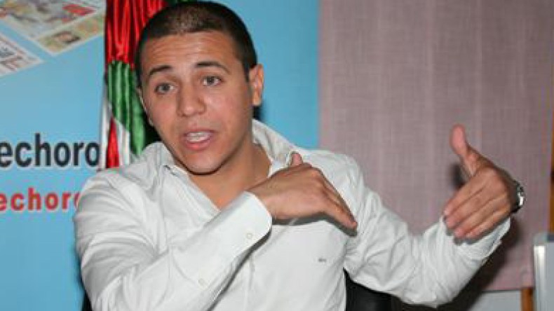 فضيل يكشف للشروق: حاولوا قتل زوجتي وابني دهسا بالسيارة في المغرب