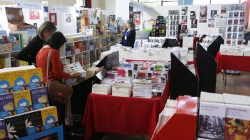 متى يؤرخ لتأثير الجزائر على الثقافة الفرنسية؟