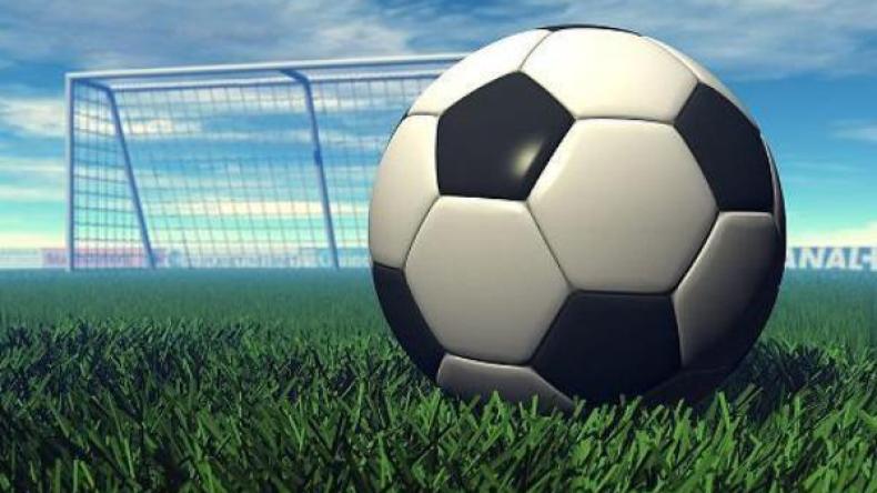 وفاة لاعب كرة قدم في ملعب إيليزي بسبب أزمة قلبية