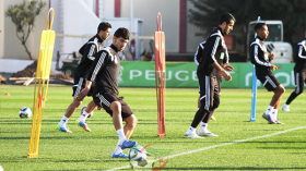 قائمة اللاعبين المحليين تثير الجدل مجددا