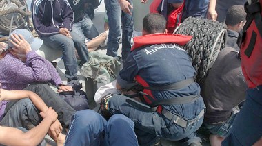 Forces navales: 57 réseaux de trafic des êtres humains démantelés